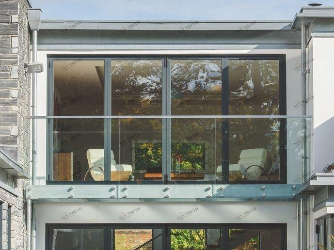 Q-RAILING ITALIA Крепление стальных парапетов Easy glass® sun-id-1353831