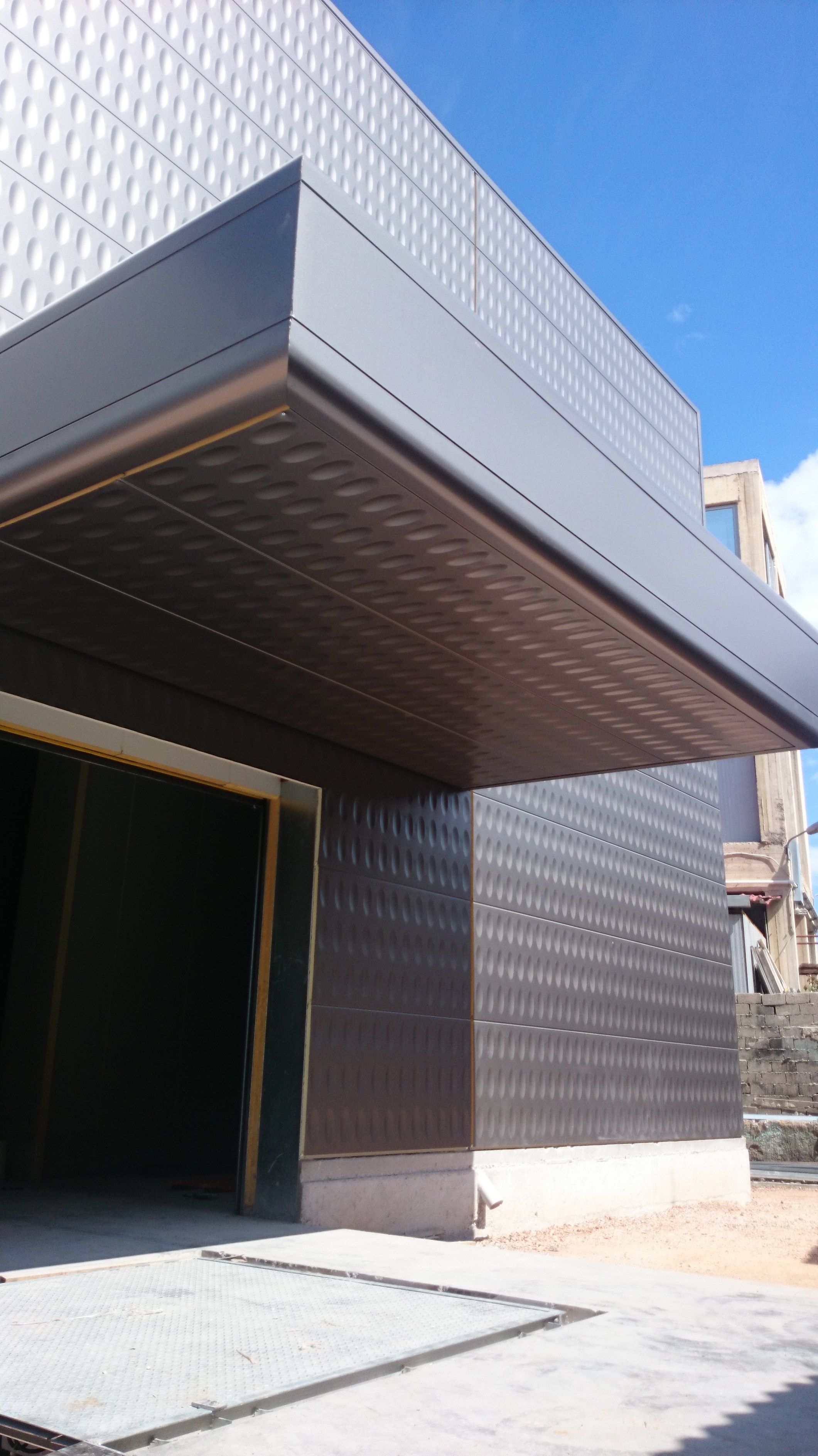 Изолированная металлическая панель для фасада ELCOM SYSTEM ТЕРМОПАРЕТЫ® ARCH-00151976 - Вид №54