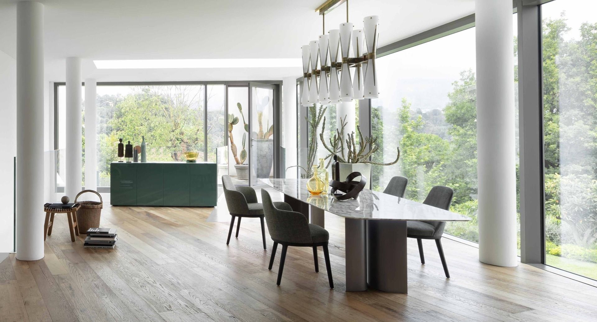 Деревянный шкаф с распашными дверями Lema Florens ARCH-00085258 - Вид №1