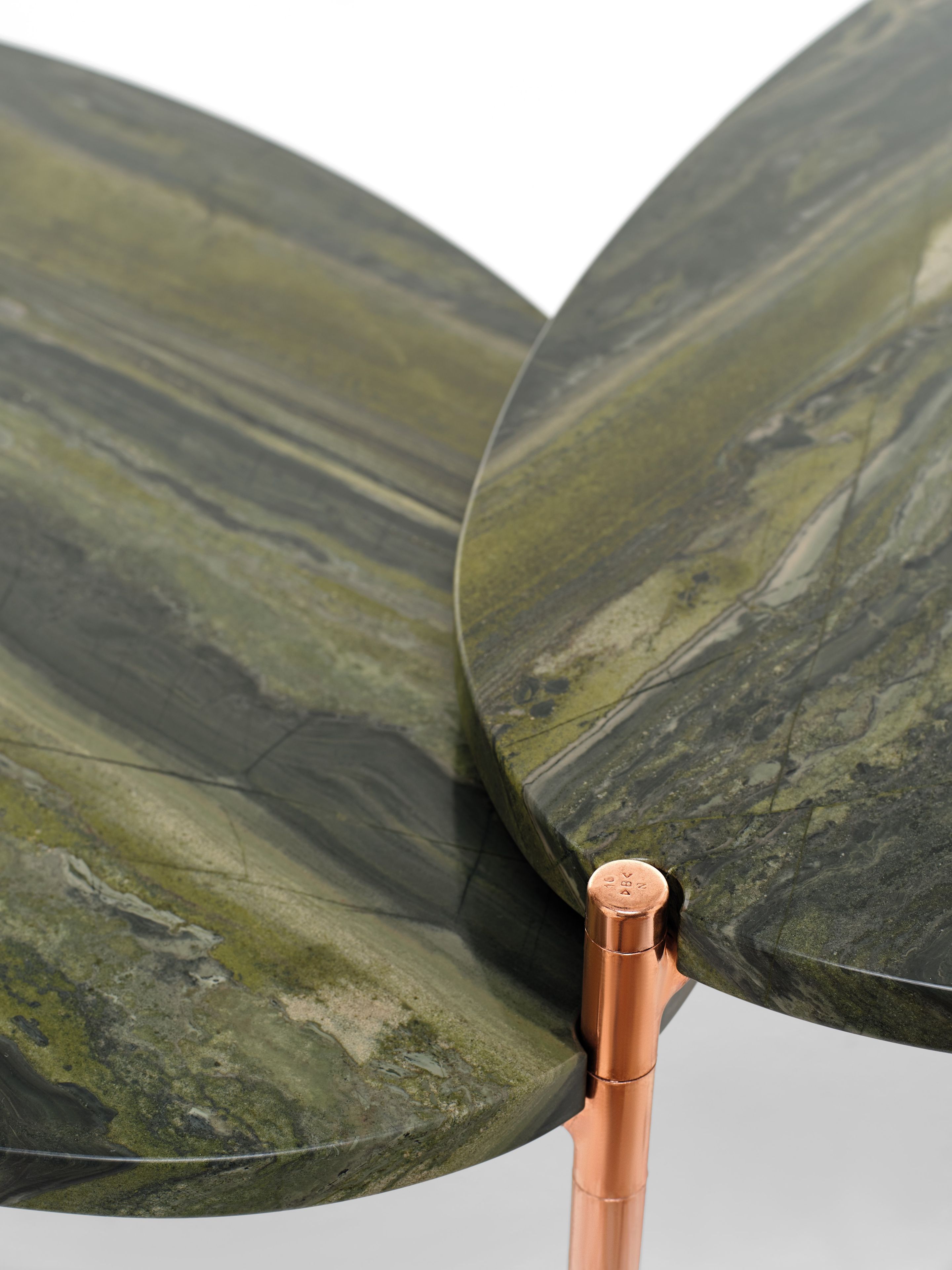 Журнальный столик из кварцита EPÒNIMO Big Sur ARCH-00114080 - Вид №2