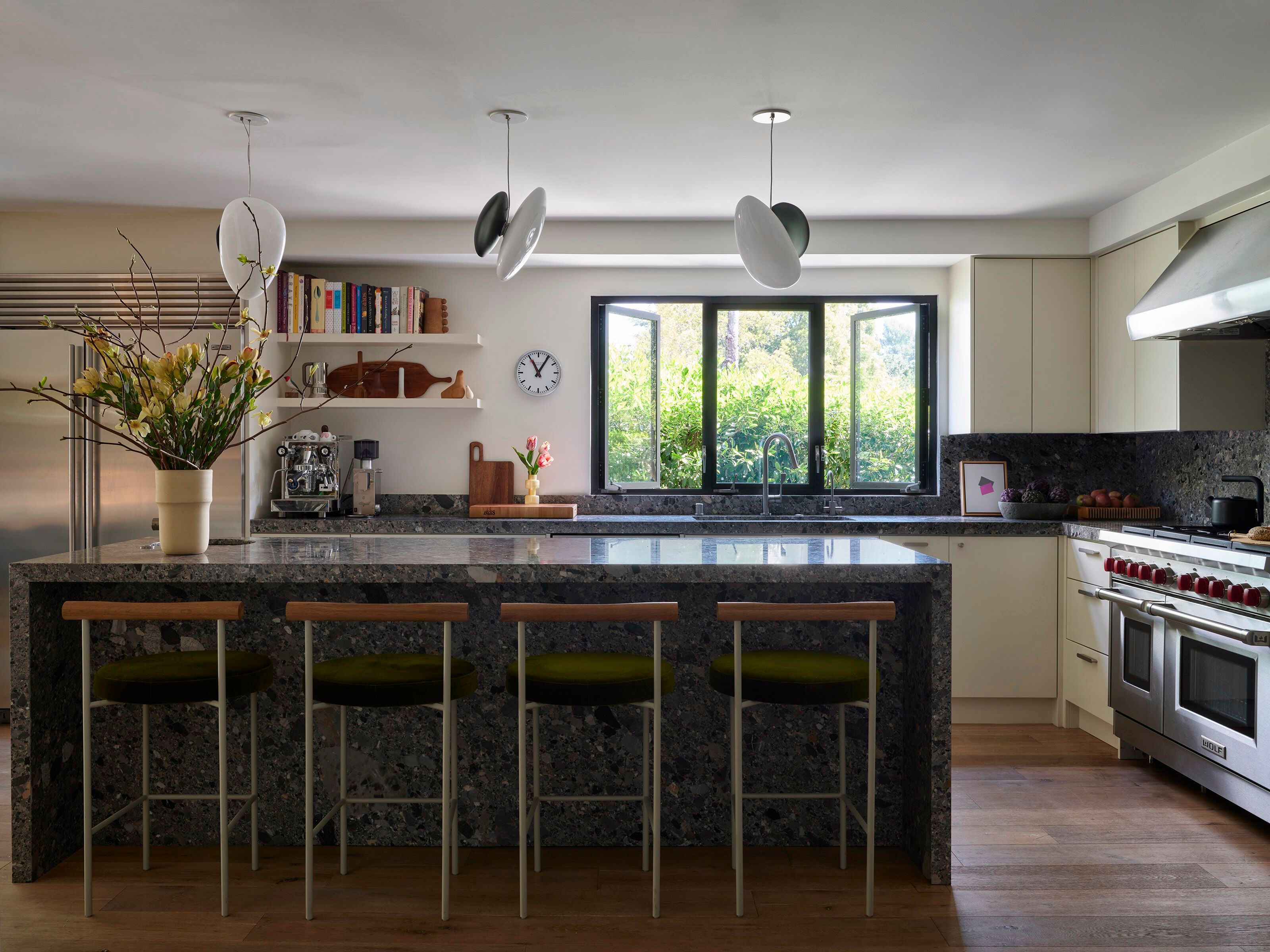 Высокий тканевый барный стул с мягким сиденьем Phase Design Inside Scoop ARCH-00031695 - Вид №11