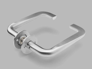 Ручка из нержавеющей стали на розетке