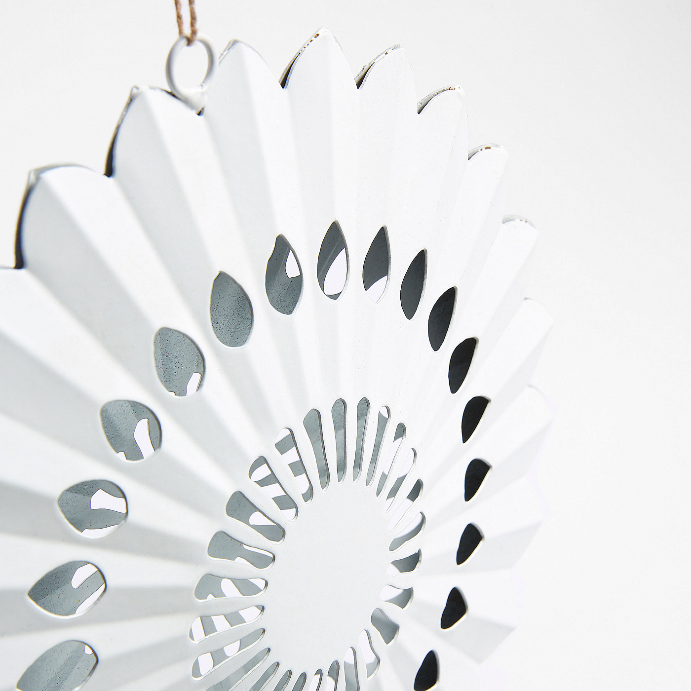 064828 Подвес декоративный Coast 20 см белый La Forma Berthile 