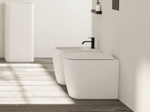 Напольный керамический туалет