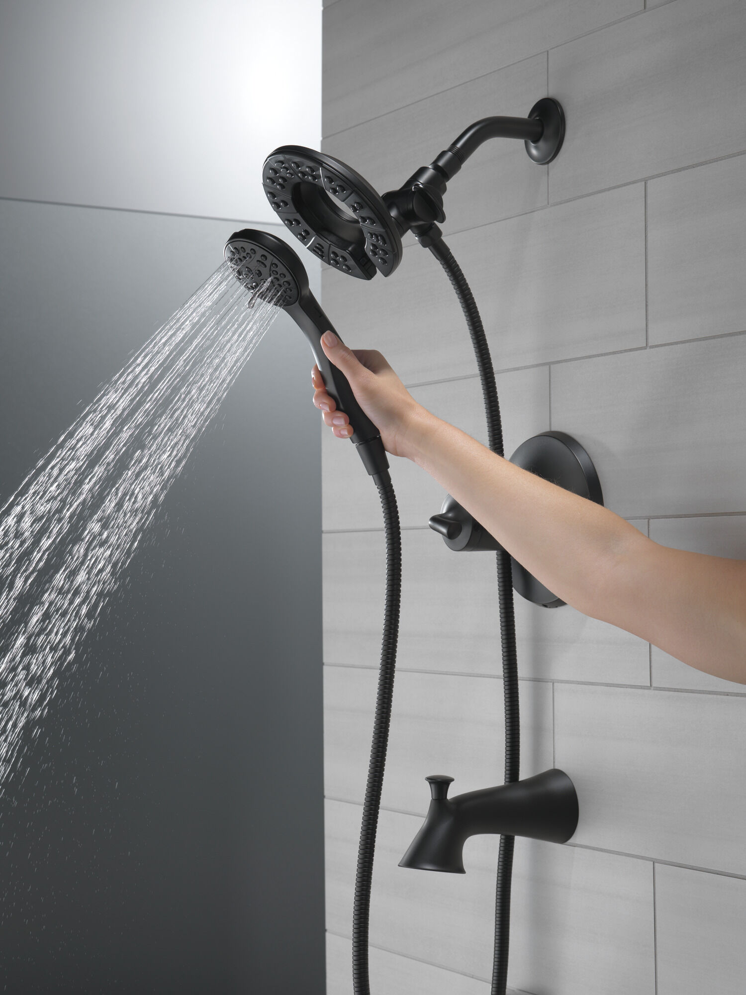 T17433-BL-I Ванна и облицовка для душа Monitor 17 Series Delta Faucet Kayra Матовый черный - Вид №3