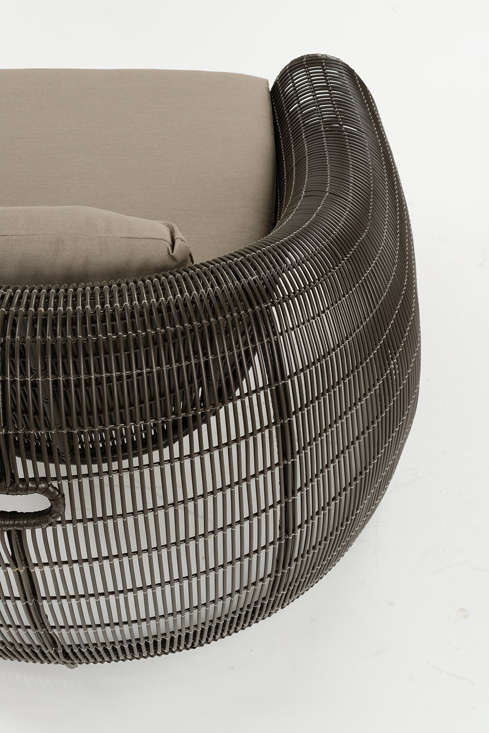 2000000036168 Кресло Croissant STELLAR WORKS  - Вид №1