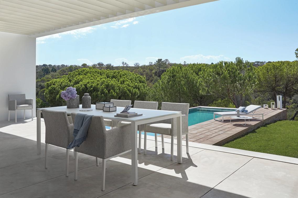 Лежак белый лотос смоки Manutti Liner MNST849 - Вид №1