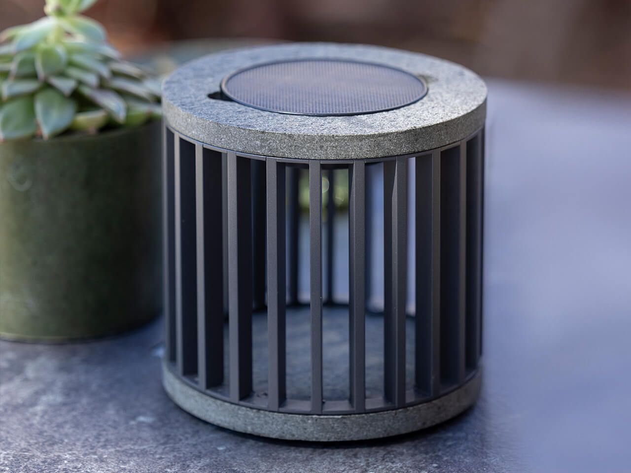 Алюминиевая аккумуляторная солнечная энергия открытый настольная лампа Les Jardins® Halo ARCH-00055465 - Вид №6