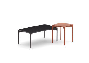 Квадратный садовый столик из алюминия и стекла