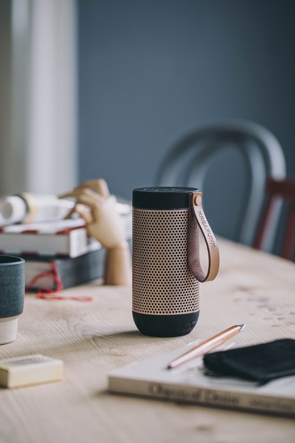 Колонка беспроводная с ремешком aFUNK, черная с бронзой KREAFUNK KFCD02 - Вид №1