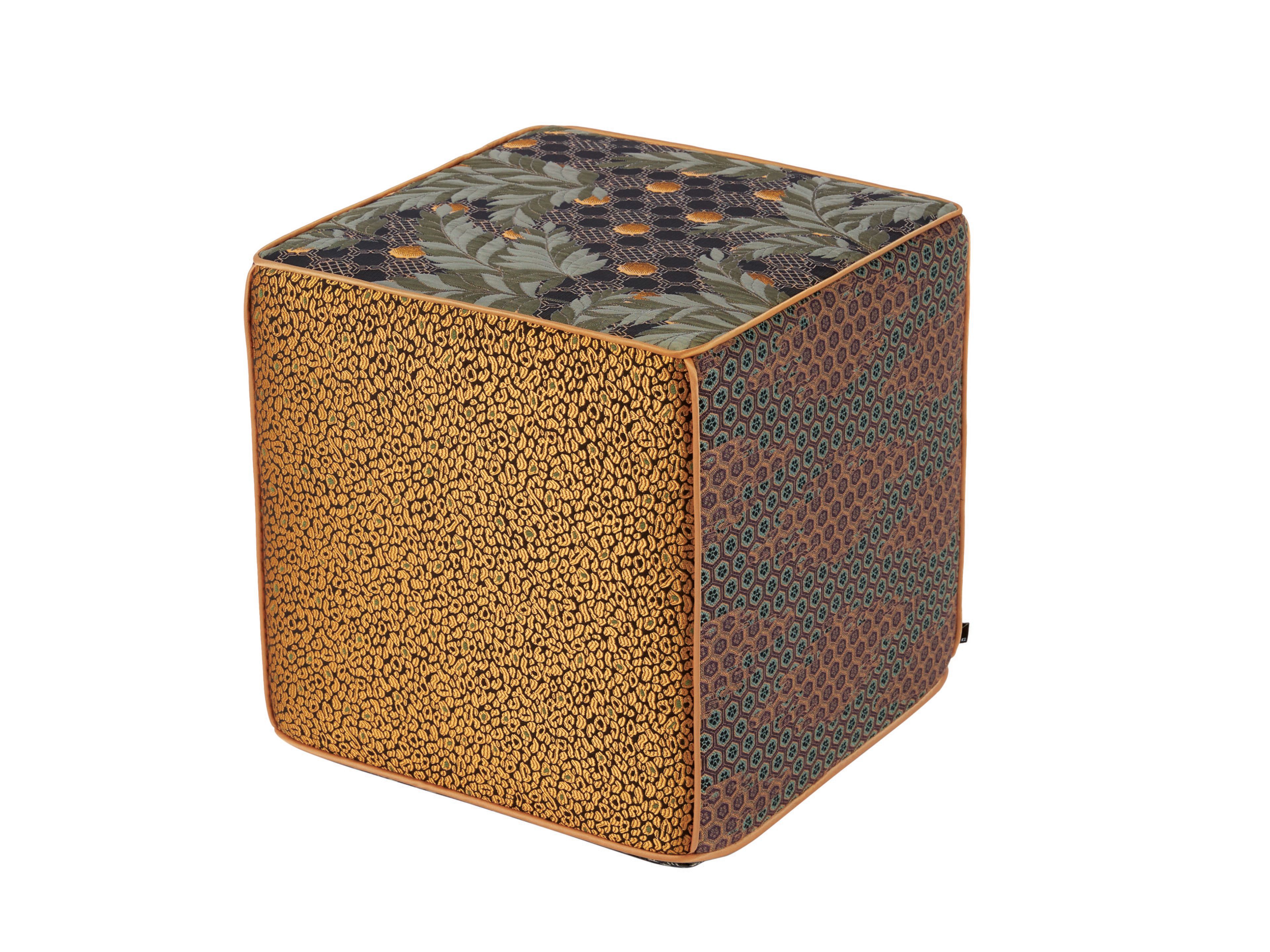 Квадратный пуф из ткани K-3 Tora ARCH-00038266