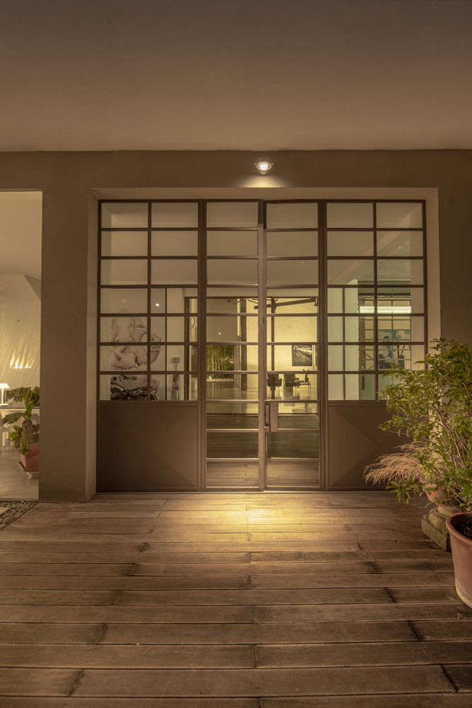 8840101 Проектор Platek SUN Small Proiettore  SUN Small Floodlight - 8 LED RGBW 24°  - Вид №2