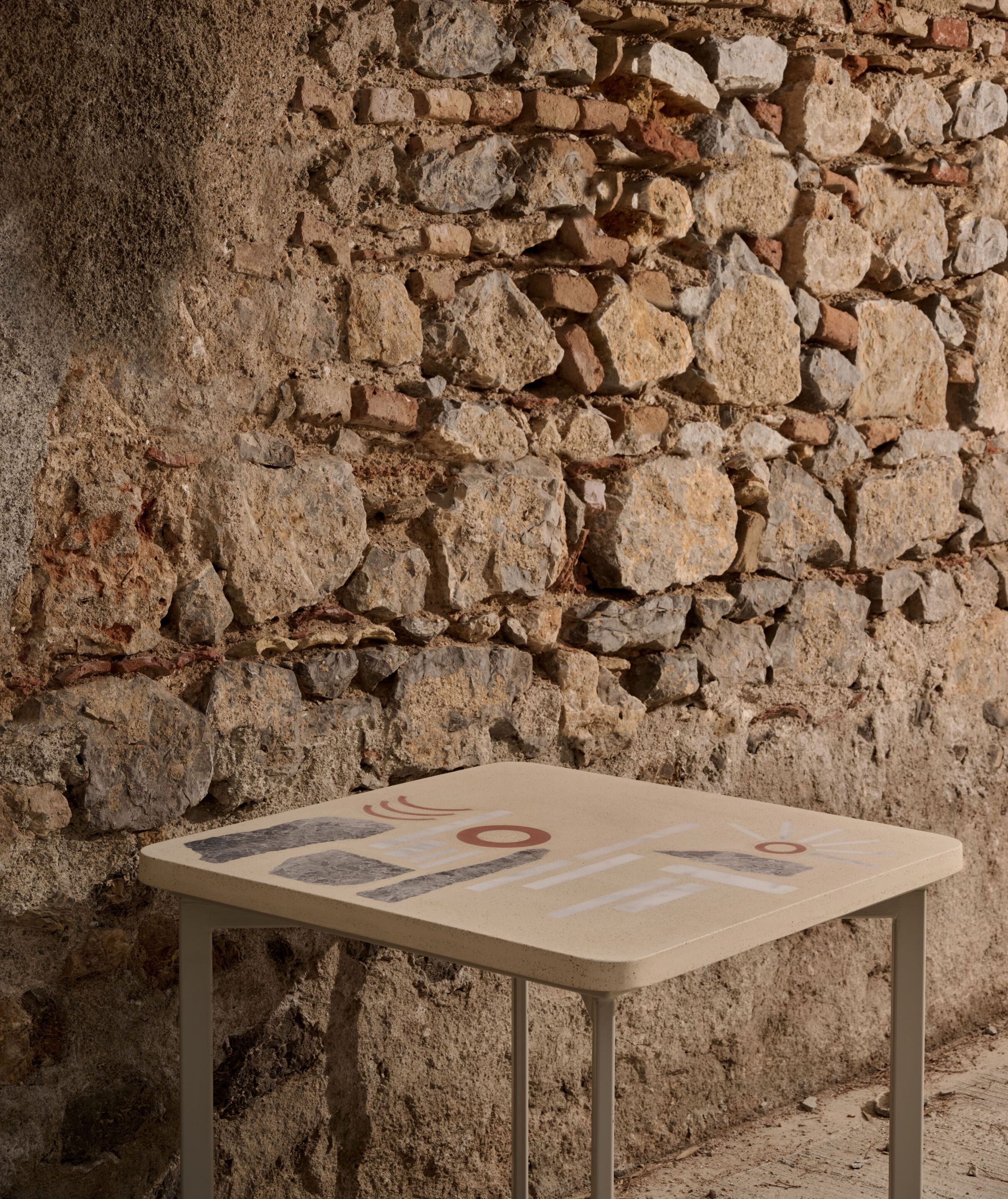 Бетонный квадратный стол URBI et ORBI Medius Terra ARCH-00113724 - Вид №3