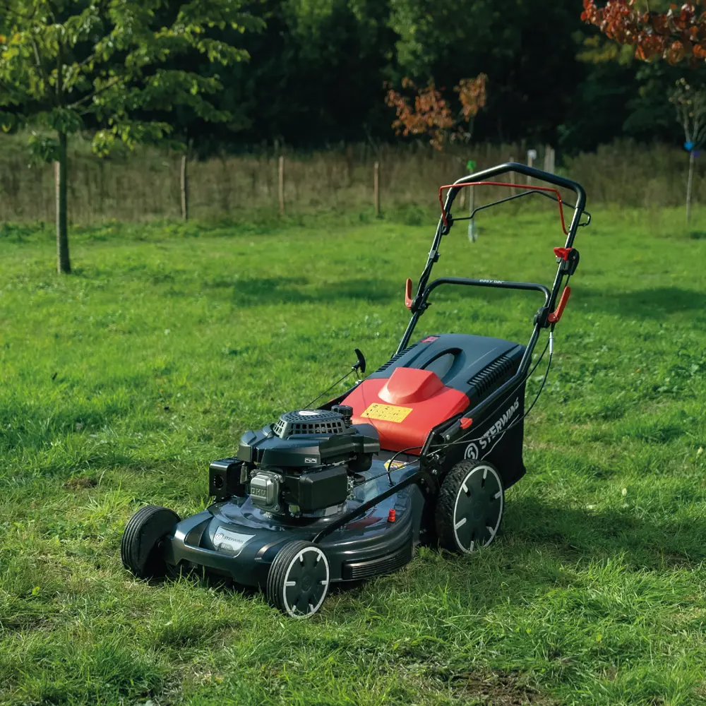 Бензиновая самоходная газонокосилка STERWINS с мульчированием и травосборником 84491064 STLM-0963938 - Вид №11