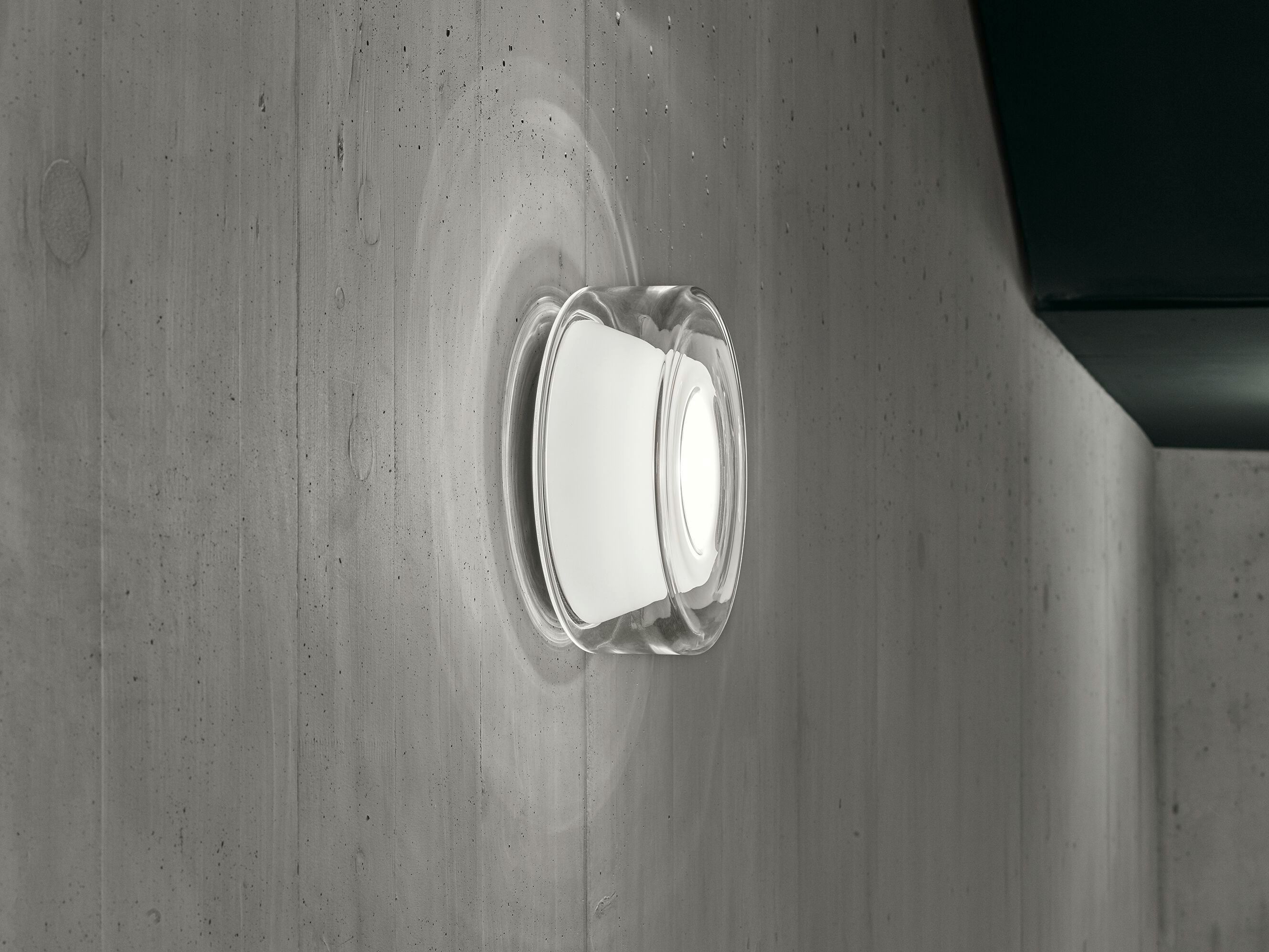 Алюминиевый и стеклянный светодиодный настенный светильник serien.lighting керлинг ARCH-00044788 - Вид №2