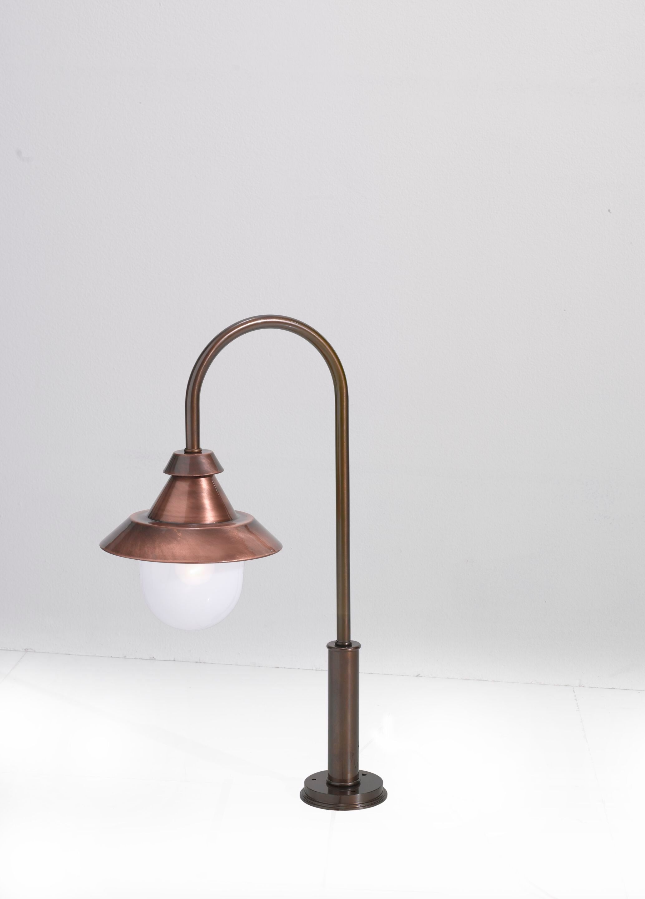 Латунный светодиодный уличный фонарь для сада Cremasco Illuminazione Венецианская традиция ARCH-00092844 - Вид №1