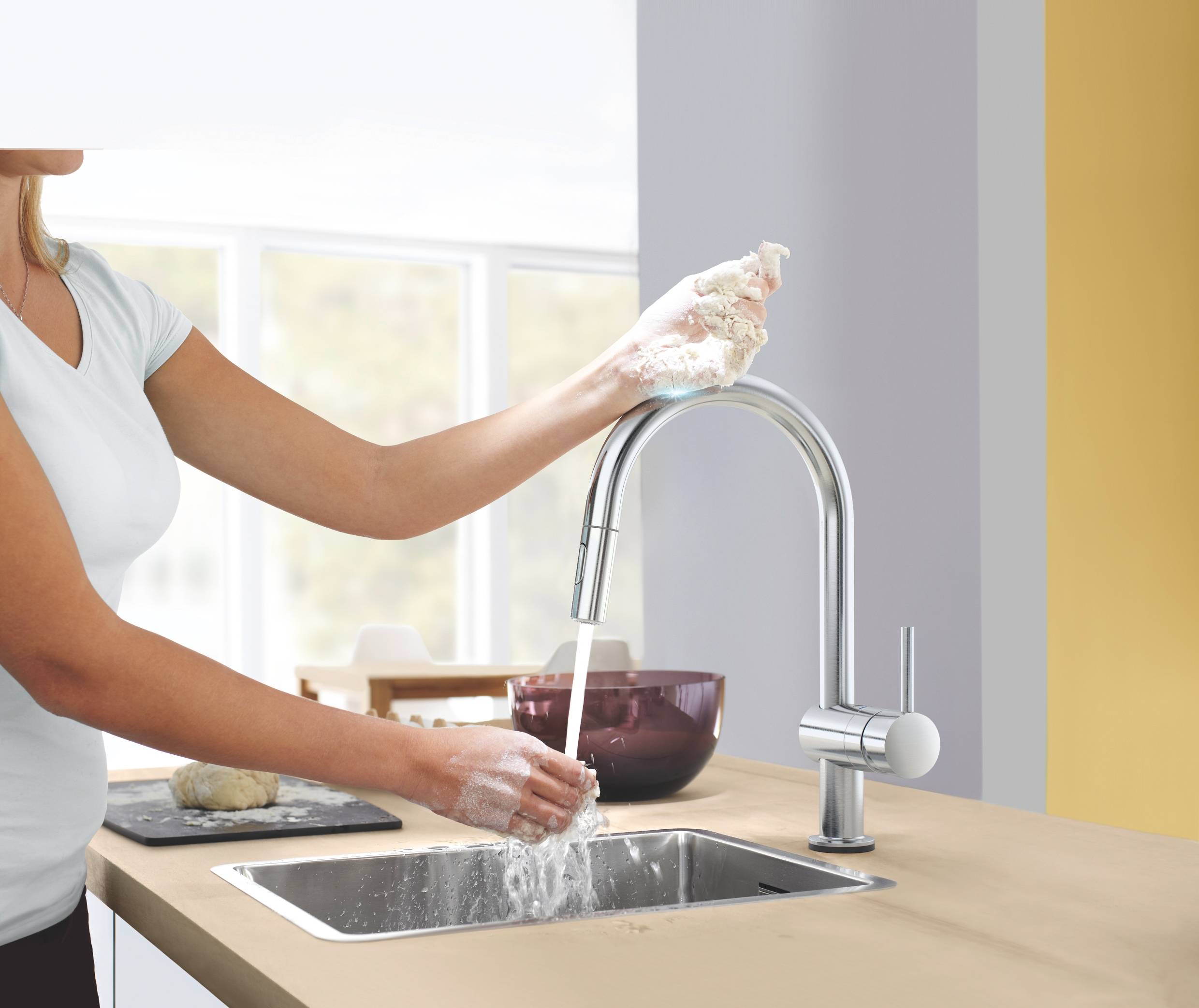Смеситель для кухни GROHE Minta Touch сенсорный, суперсталь (31358DC2) - Вид №1