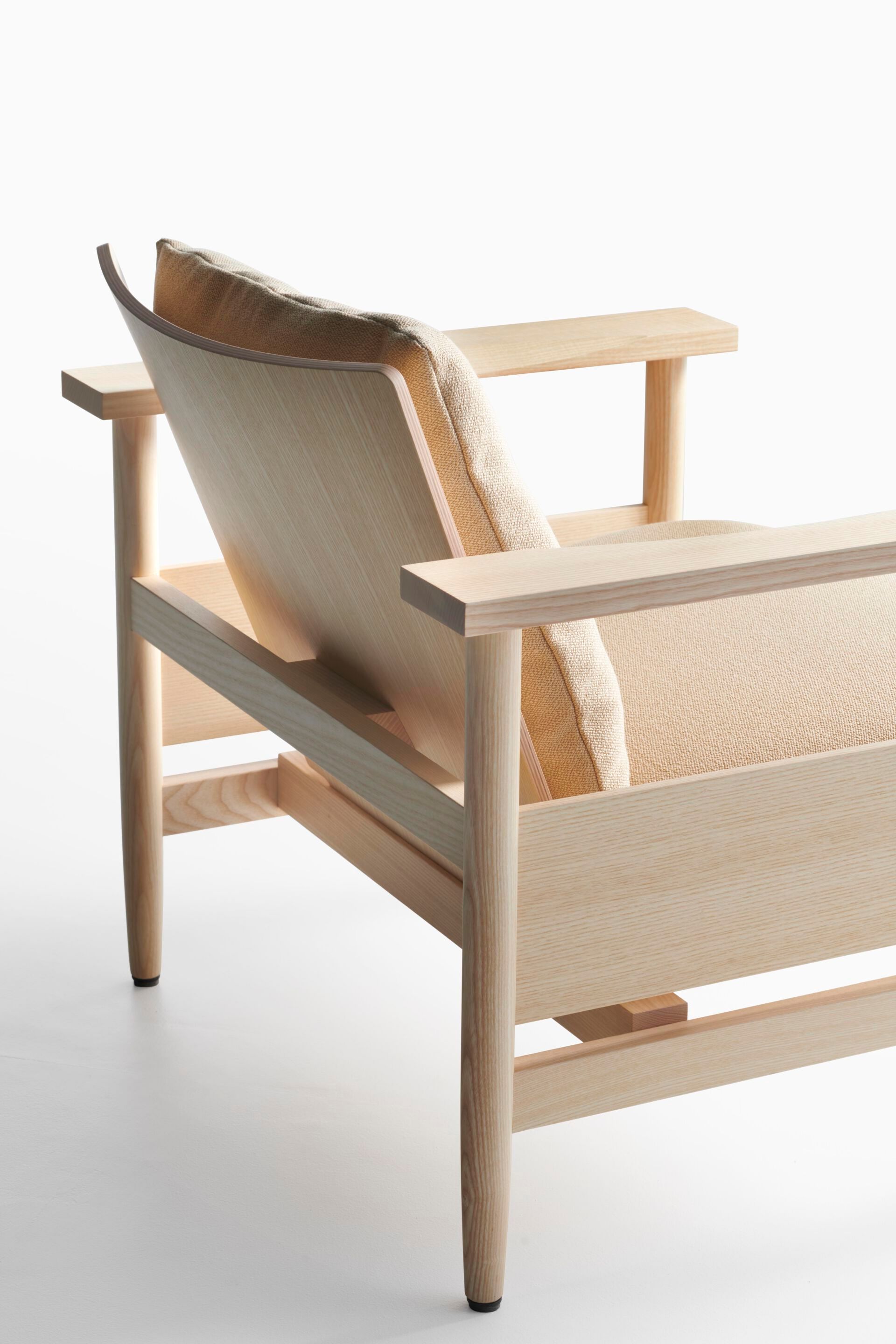 Кресло из ясеня с мягким сиденьем с подлокотниками Plank Sol &amp ARCH-00114221 - Вид №5