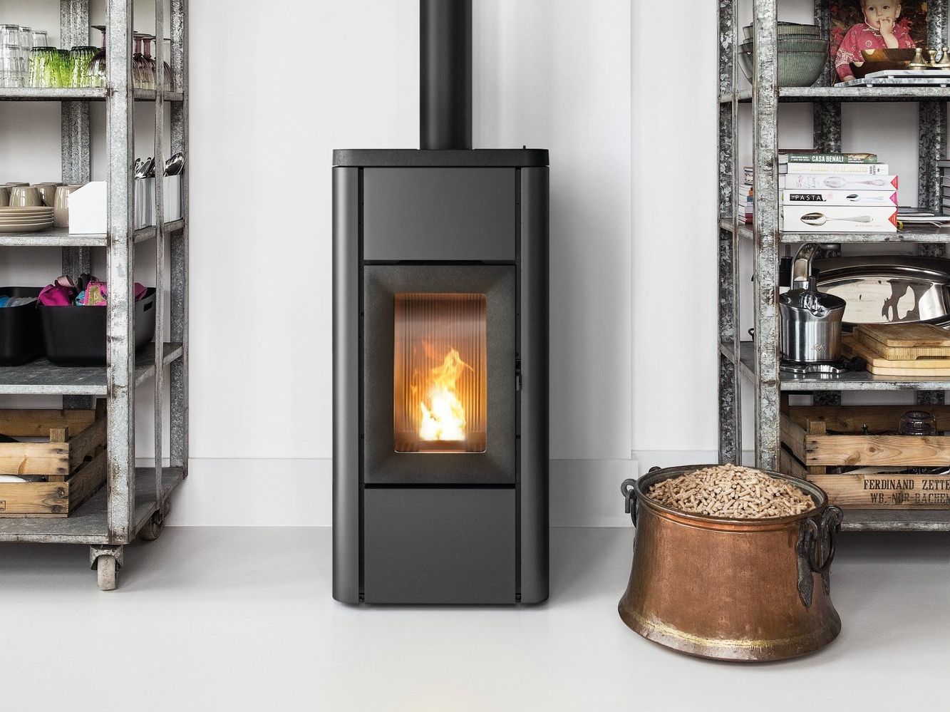 Вентилируемая пеллетная печь с водонепроницаемой структурой MCZ GHEA ARCH-00088365