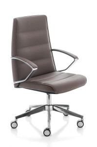 Кожаный офисный стул с 5 спицами