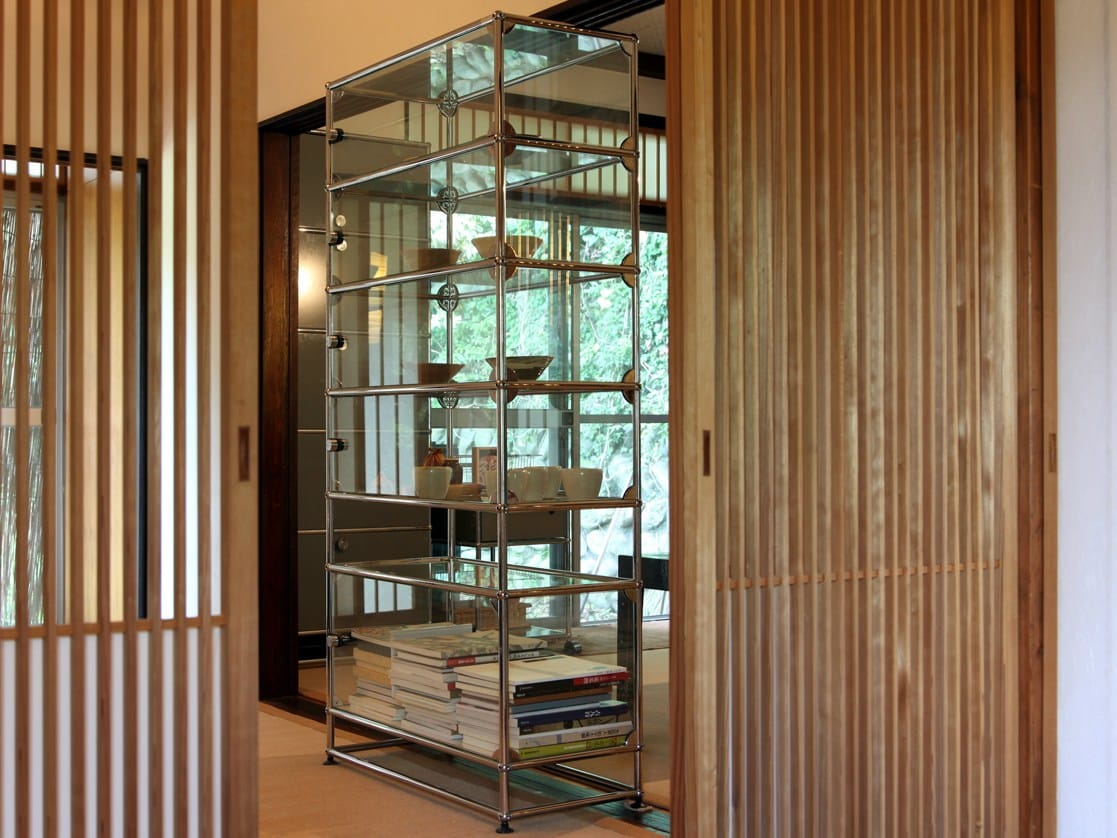 Секционный книжный шкаф из стали и стекла USM USM Haller System ARCH-00032899 - Вид №1