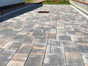 Твердый самоблокирующийся бетон