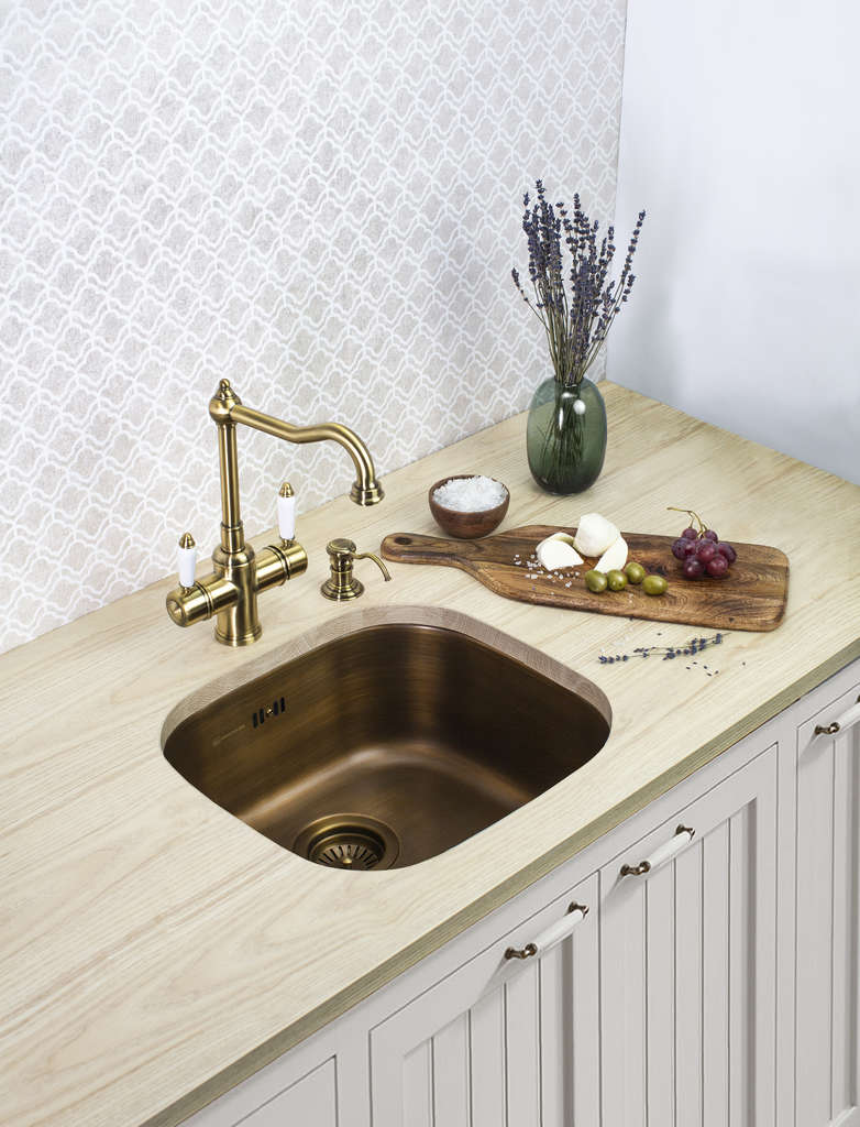 Смеситель для кухни Tottori AB OMOIKIRI 4994009 - Вид №1