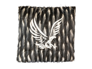Вышитая вручную подушка из искусственного меха