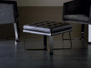 Meridiani Стеганый пуф, обитый кожей Lolyta