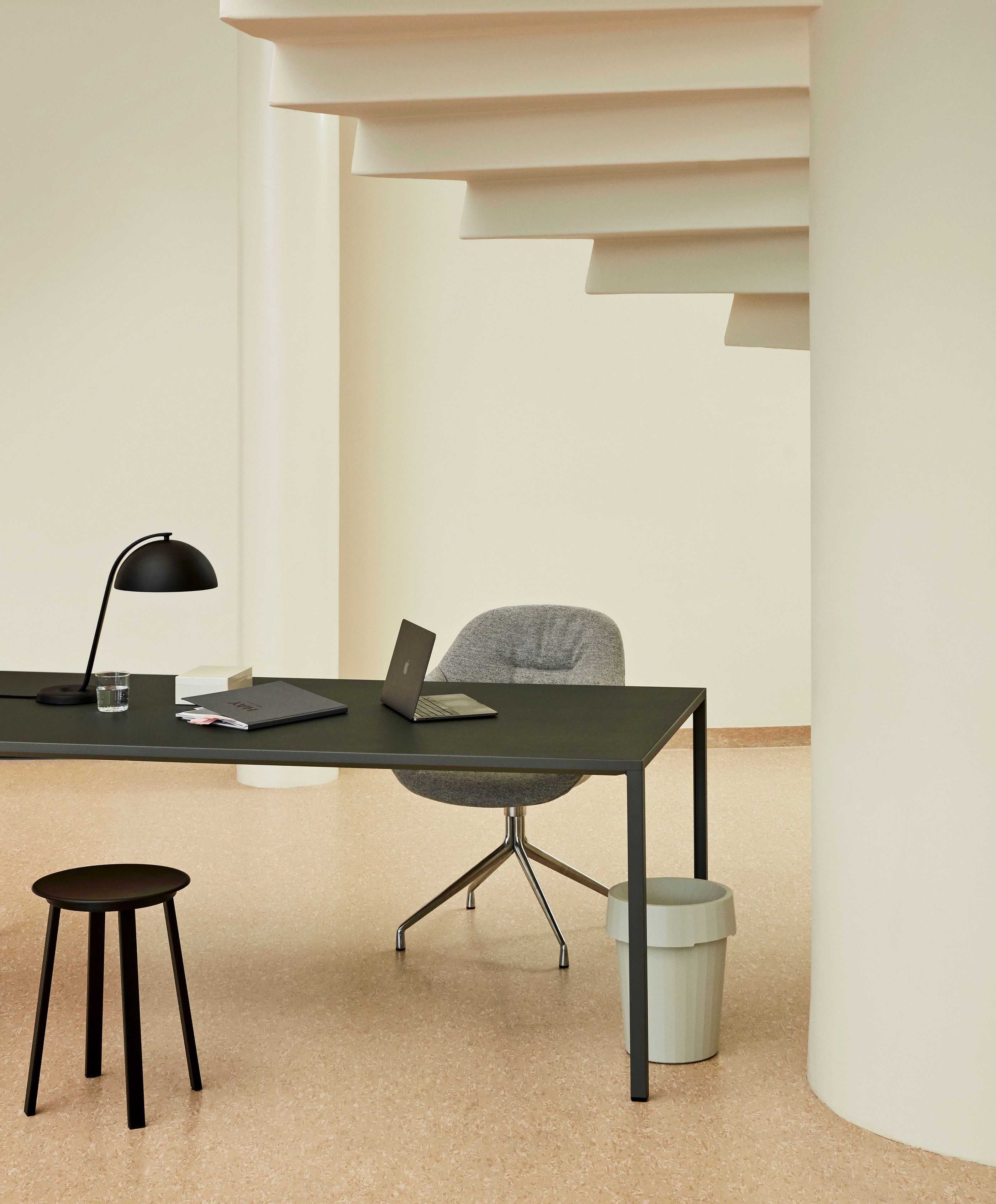 Прямоугольный алюминиевый стол с линолеумом Hay New Order ARCH-00085135 - Вид №4