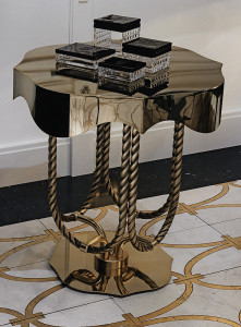 Столик  VISIONNAIRE BEAU GESTE