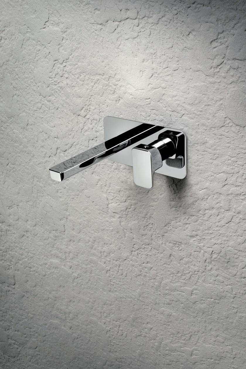 Fir Italia Смеситель для раковины, настенный, однорычажный, на 2 отверстия Daily 44 4410108 - Вид №1