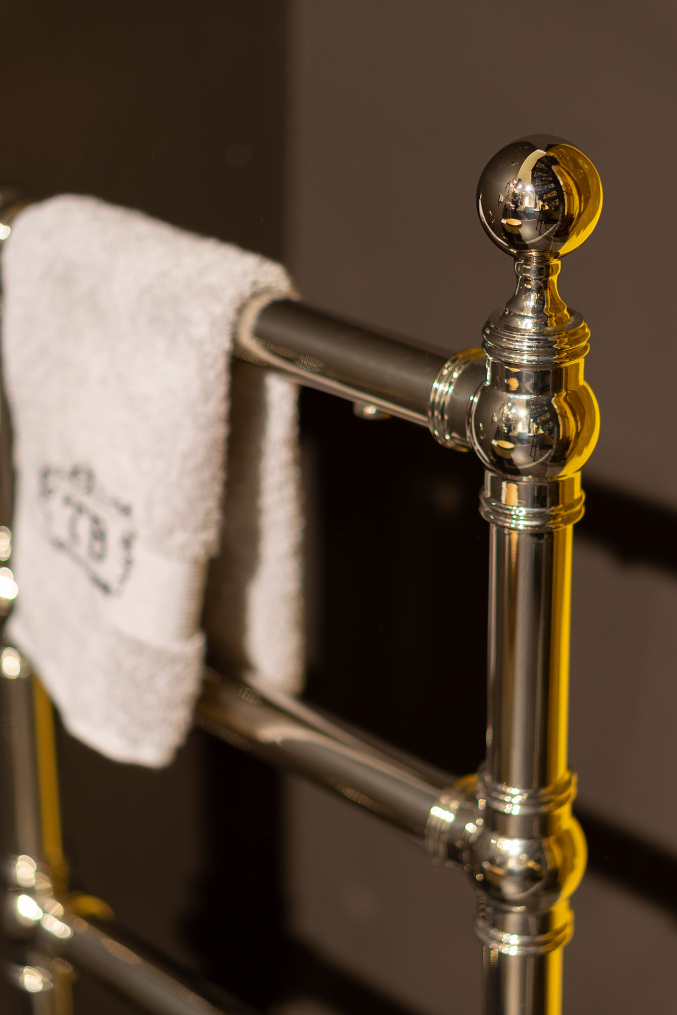 Traditional bathrooms Подогреватель полотенец CARLTON Og004.ag  - Вид №1