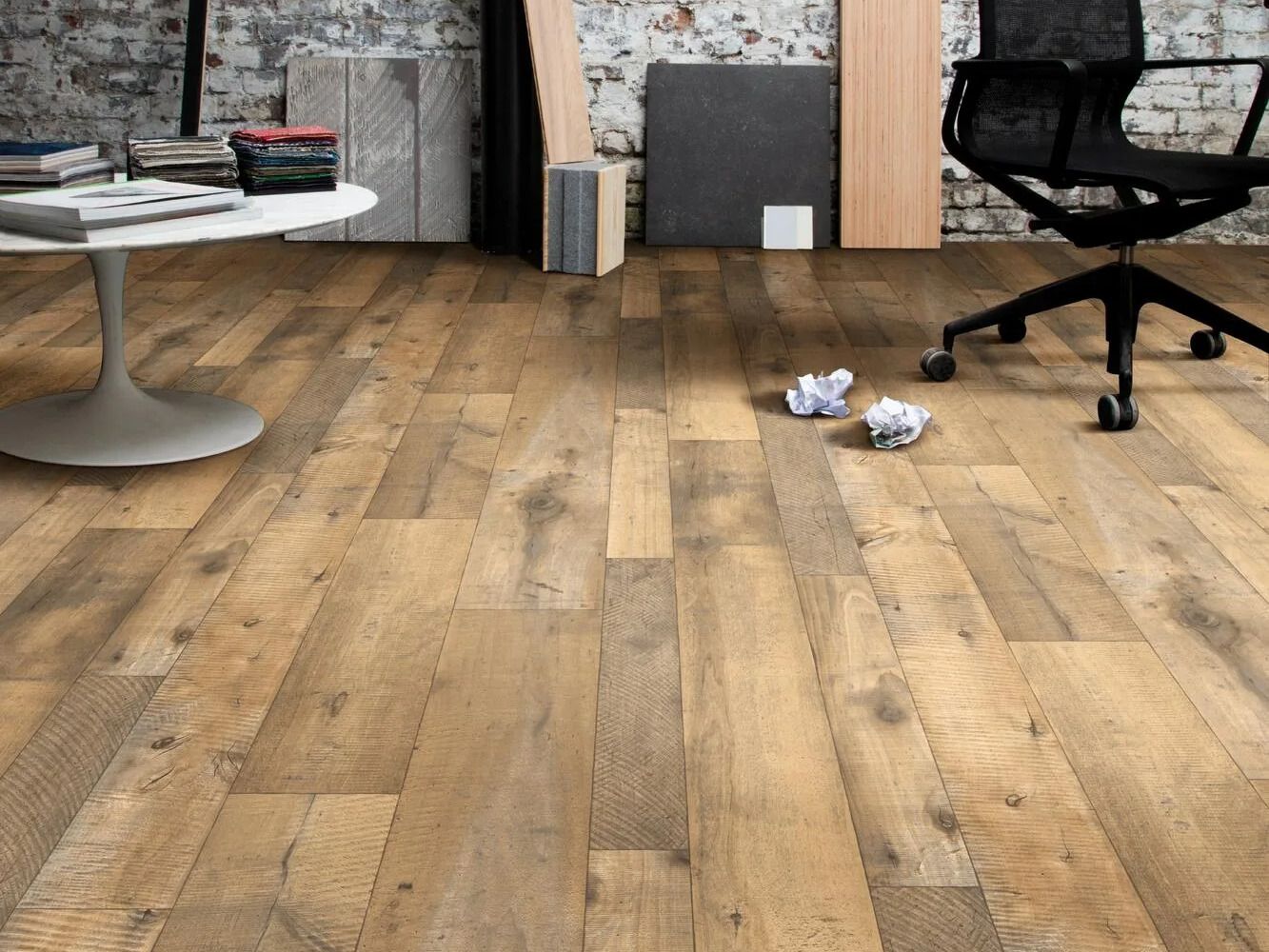 Нескользящий виниловый пол с эффектом дерева BEAUFLOR Phoni-Xtreme ARCH-00002802