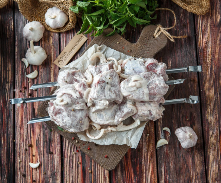 5027 Шашлык свиной в сливочно - чесночном соусе Вкусляндия 