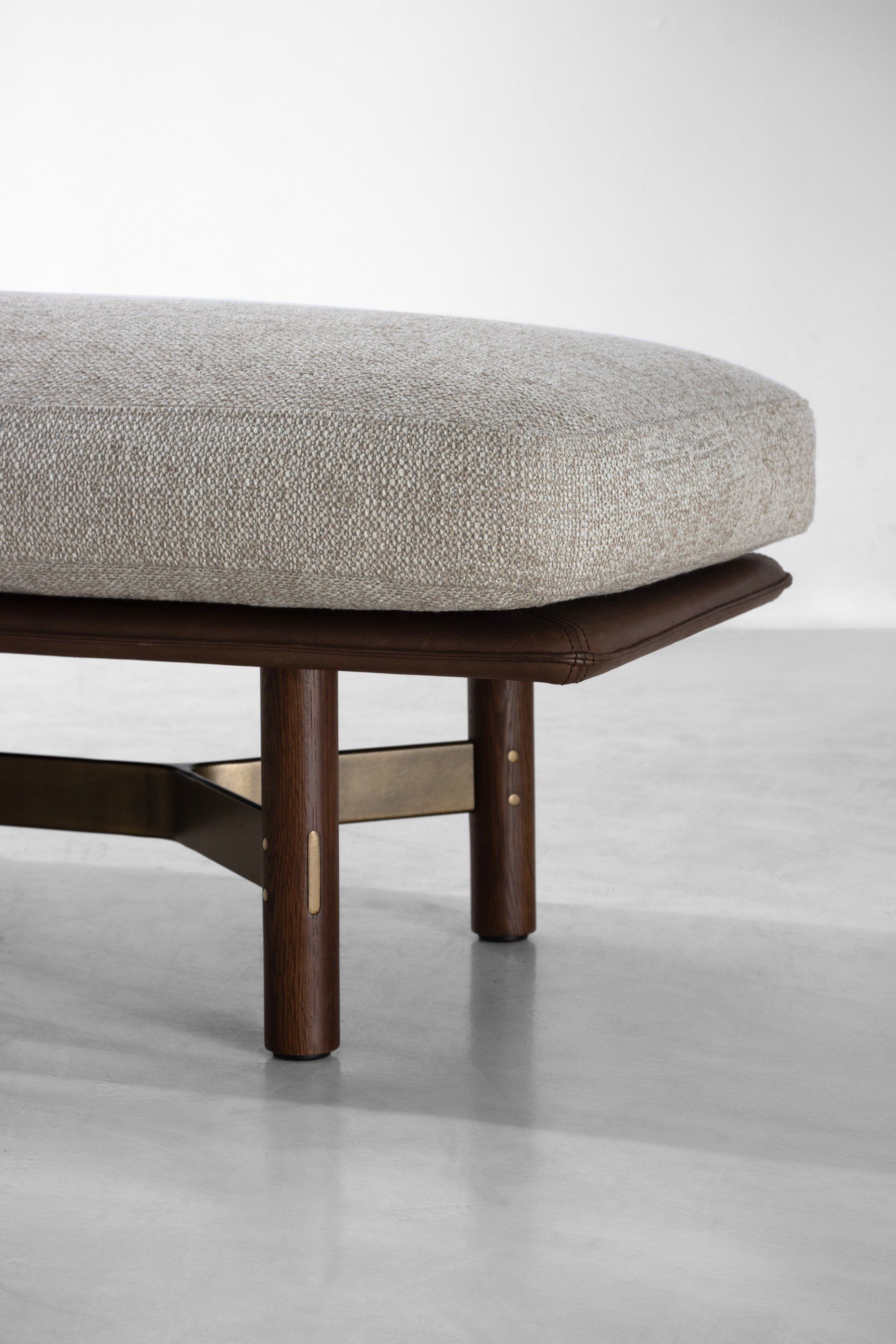 Мягкая скамейка из ткани District Eight Stilt ARCH-00021997 - Вид №2