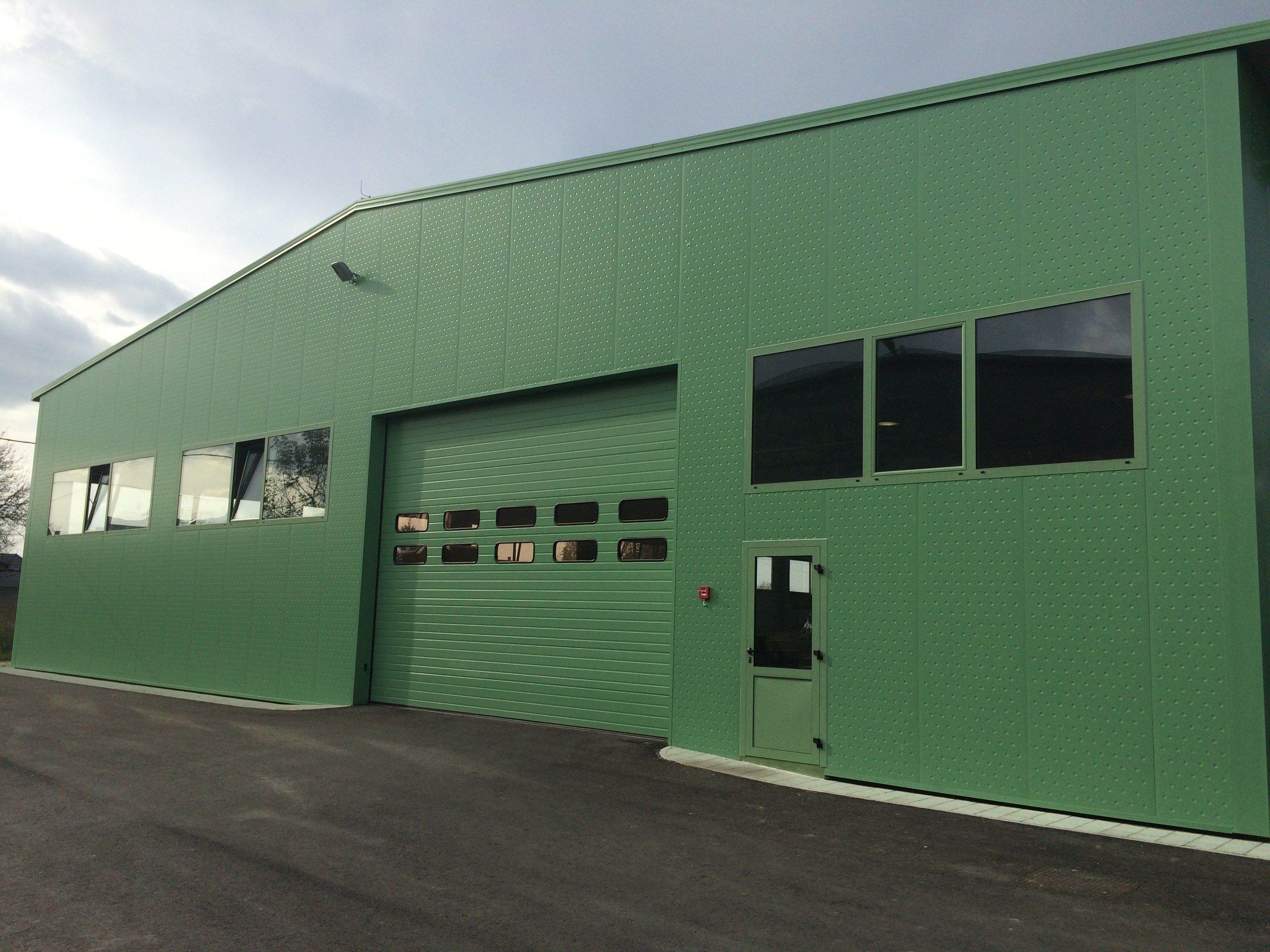 Изолированная металлическая панель для фасада ELCOM SYSTEM ТЕРМОПАРЕТЫ® ARCH-00063678 - Вид №86