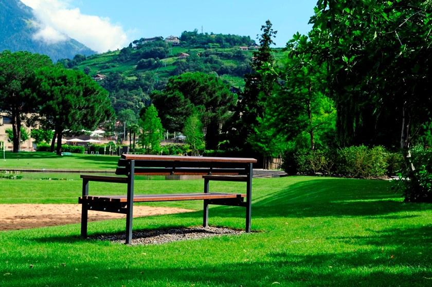 Euroform W Скамья из дерева с подлокотниками со спинкой Quattro 83, 85 - Вид №3