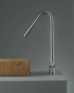 Вулкан. 36 02. Смеситель для умывальника Quadrodesign