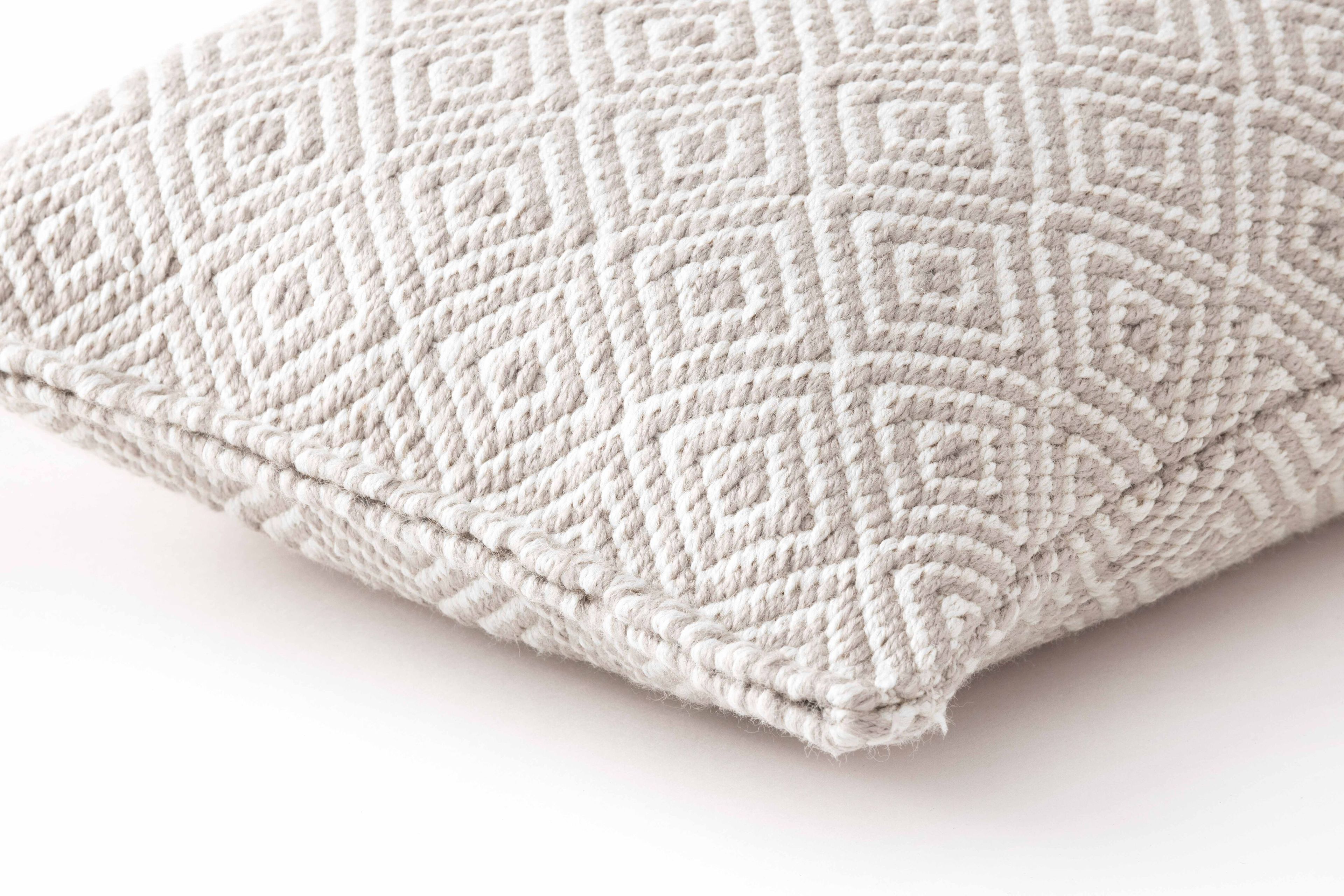 Наружная переработанная ПЭТ-подушка GAN Nomad ARCH-00131219 - Вид №1