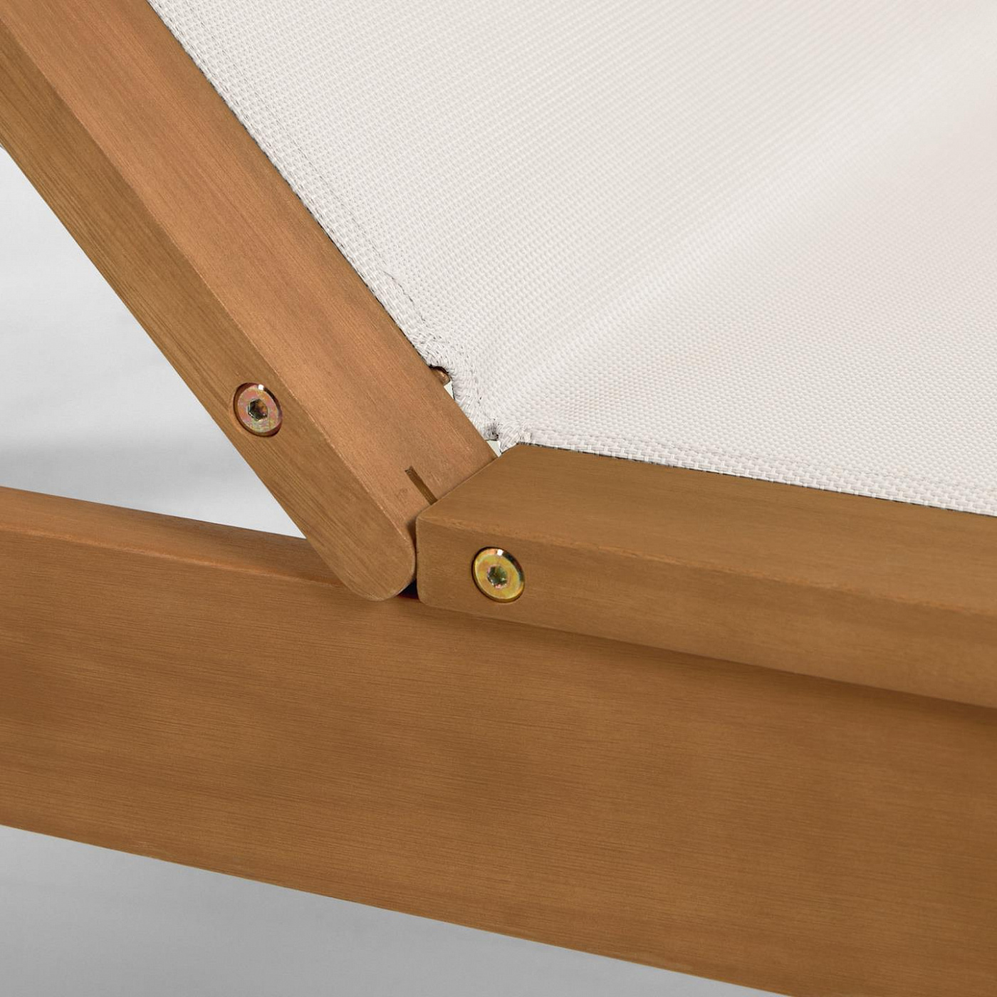 097595 Шезлонг из эвкалипта бежевый La Forma Caterin 