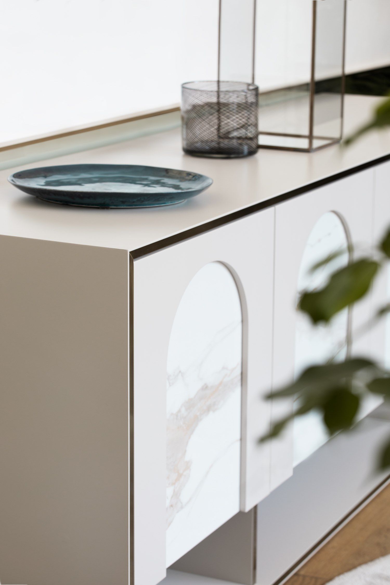 Деревянный шкаф с распашными дверями Capital Collection палладий ARCH-00035934 - Вид №12