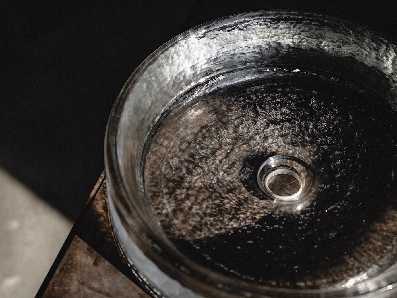 Круглый умывальник из литого стекла Agape MASSICCI ARCH-00067257 - Вид №5