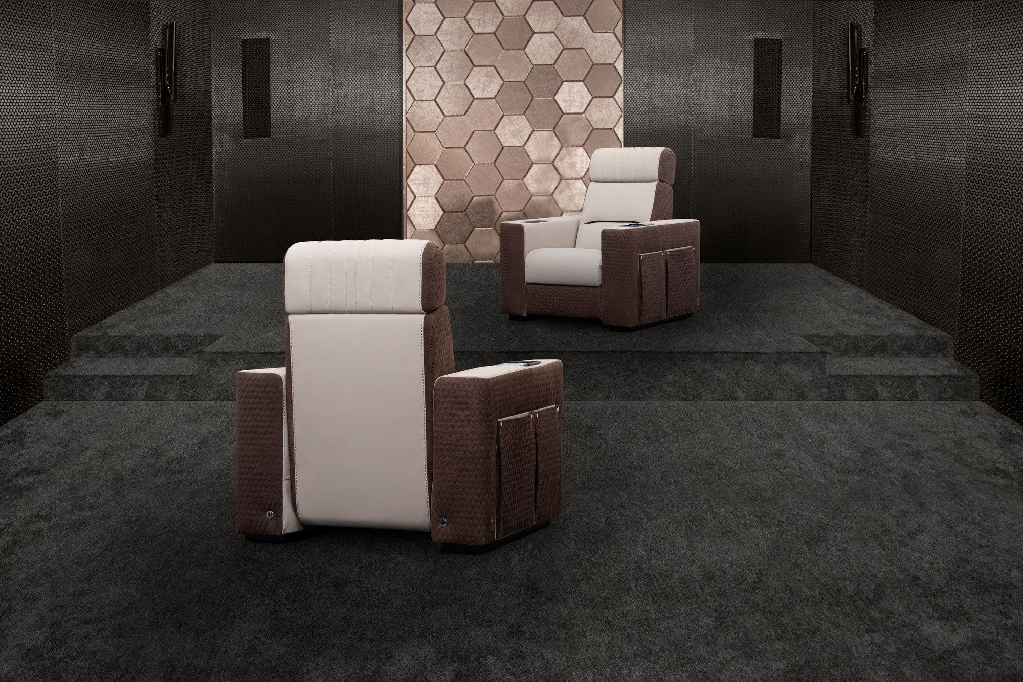 Кресло с подлокотниками для домашнего кинотеатра Formitalia Дастин ARCH-00122406 - Вид №2