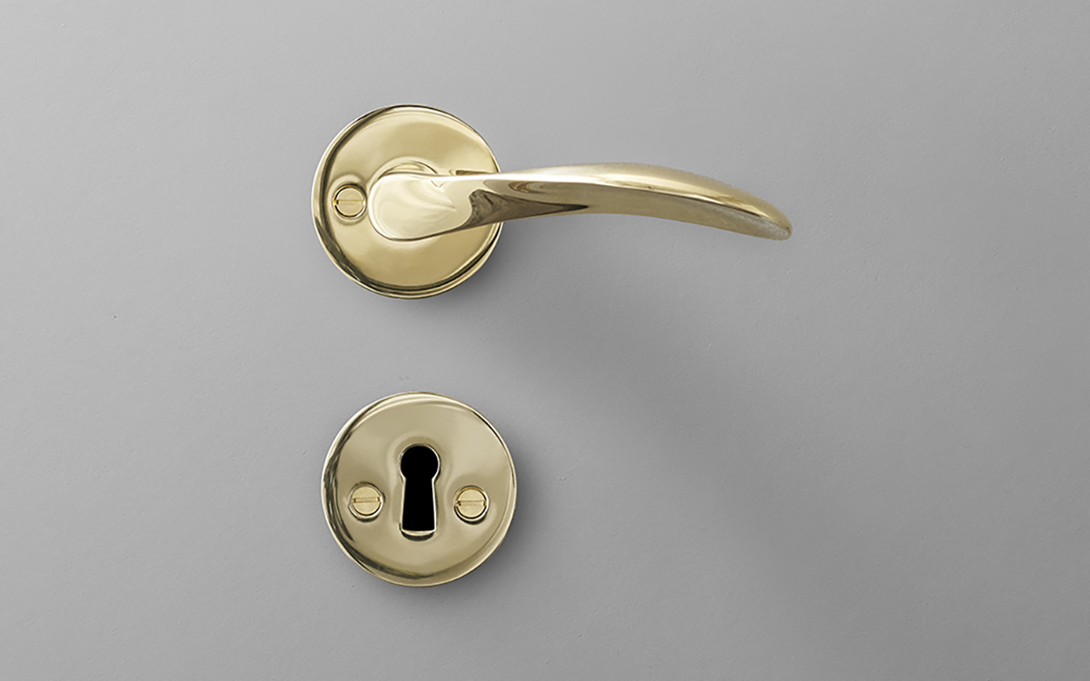 12404201030 Рукоятка нажимная AJ97, малая - латуньd line Arne Jacobsen  - Вид №1