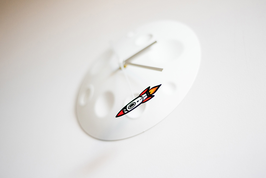 Часы Rocket Moon SUCK UK SKCLOCKMOON1 - Вид №4