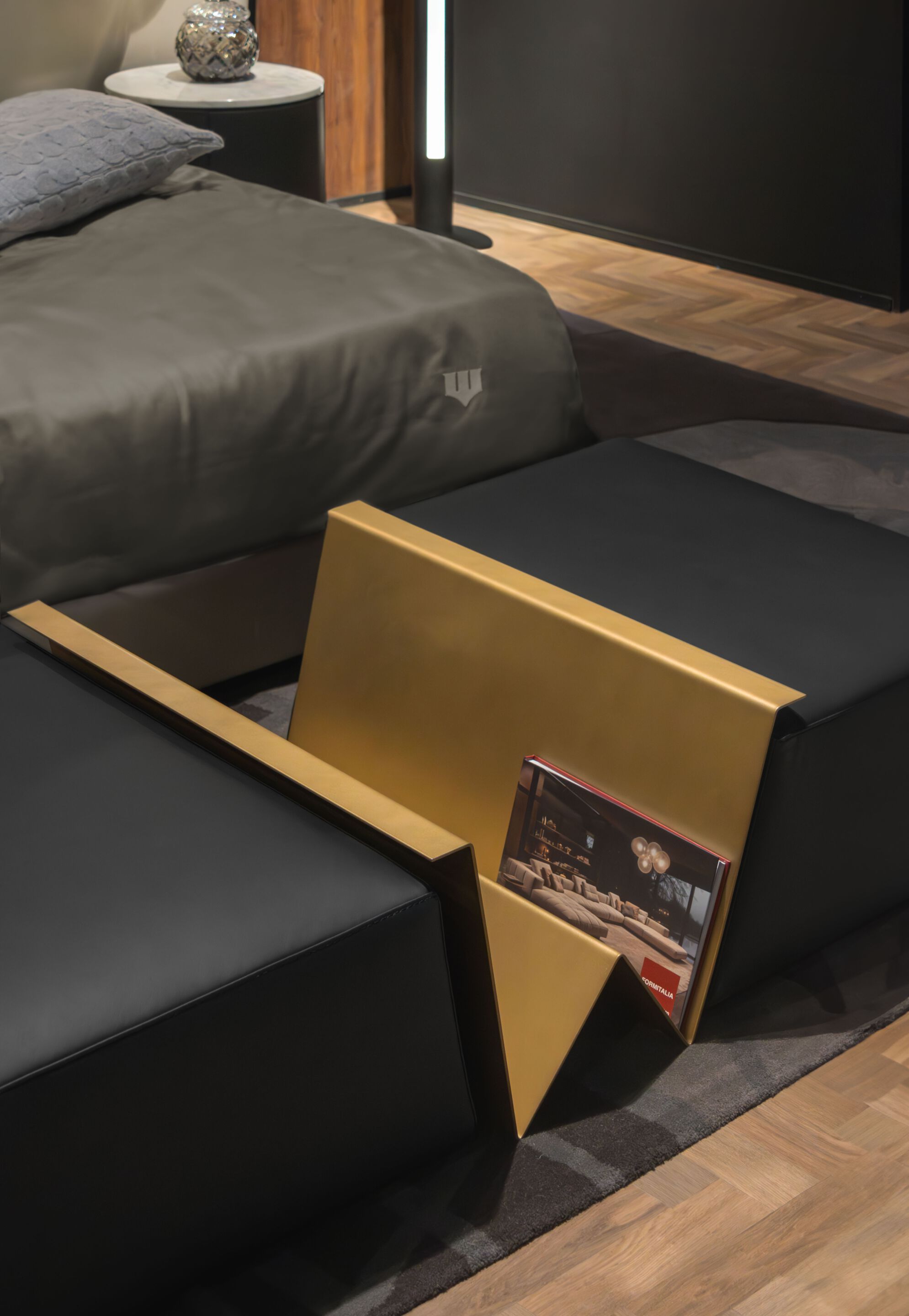 Кожаный пуфик с журнальной стойкой Wayne Enterprises Home Collection WE-158 ARCH-00124735 - Вид №5