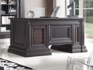 Прямоугольный рабочий стол из массива дерева с ящиками