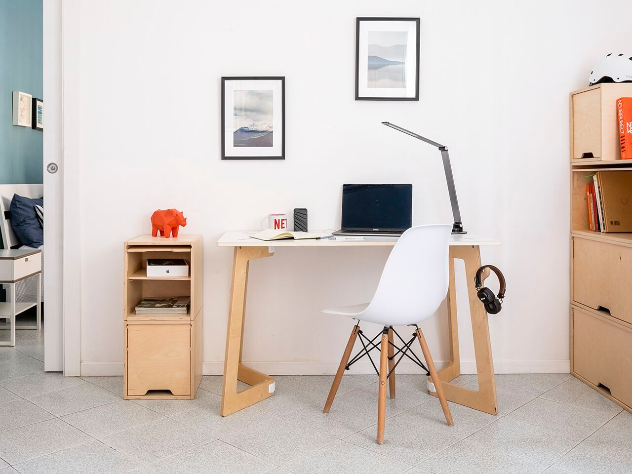 Рабочий прямоугольный стол с системой кабельных втулок Esposit Karya ARCH-00037380 - Вид №2