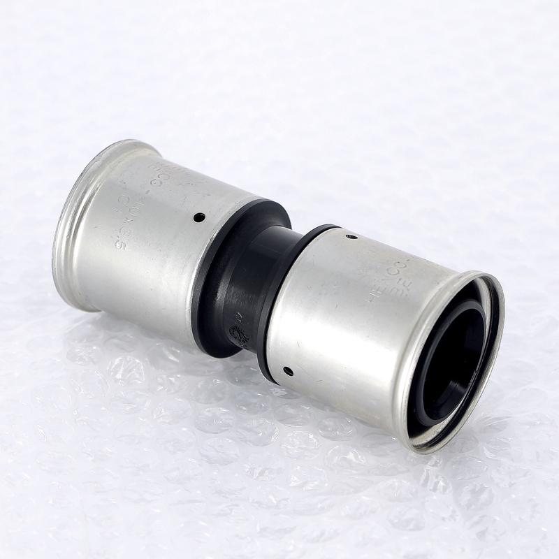 Муфта пресс PVDF HENCO 40x40 15PK4040